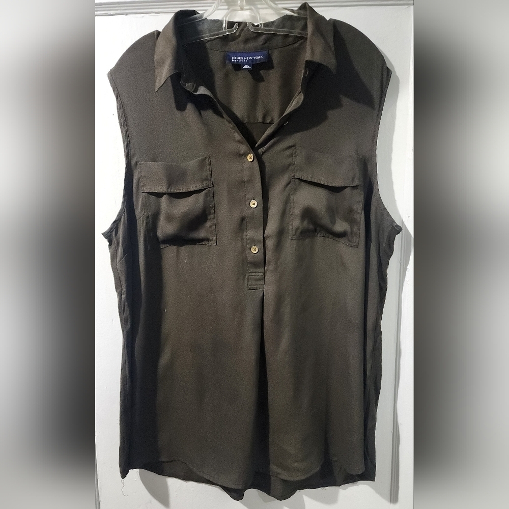 🪷👚Jones New York Olive Sleeveless Blouse